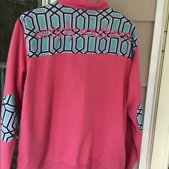 Top Simply Southern Women’s large pink & aqua sweatshirt zip front EUC - Picture 3 of 12